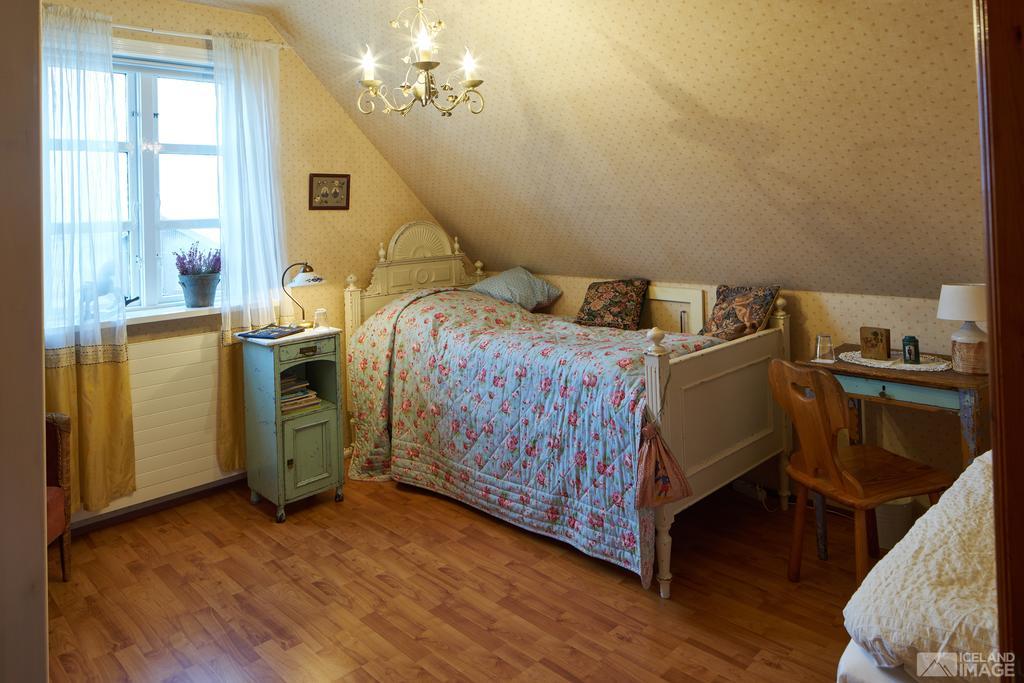 Guesthouse Heba Stokkseyri Стая снимка
