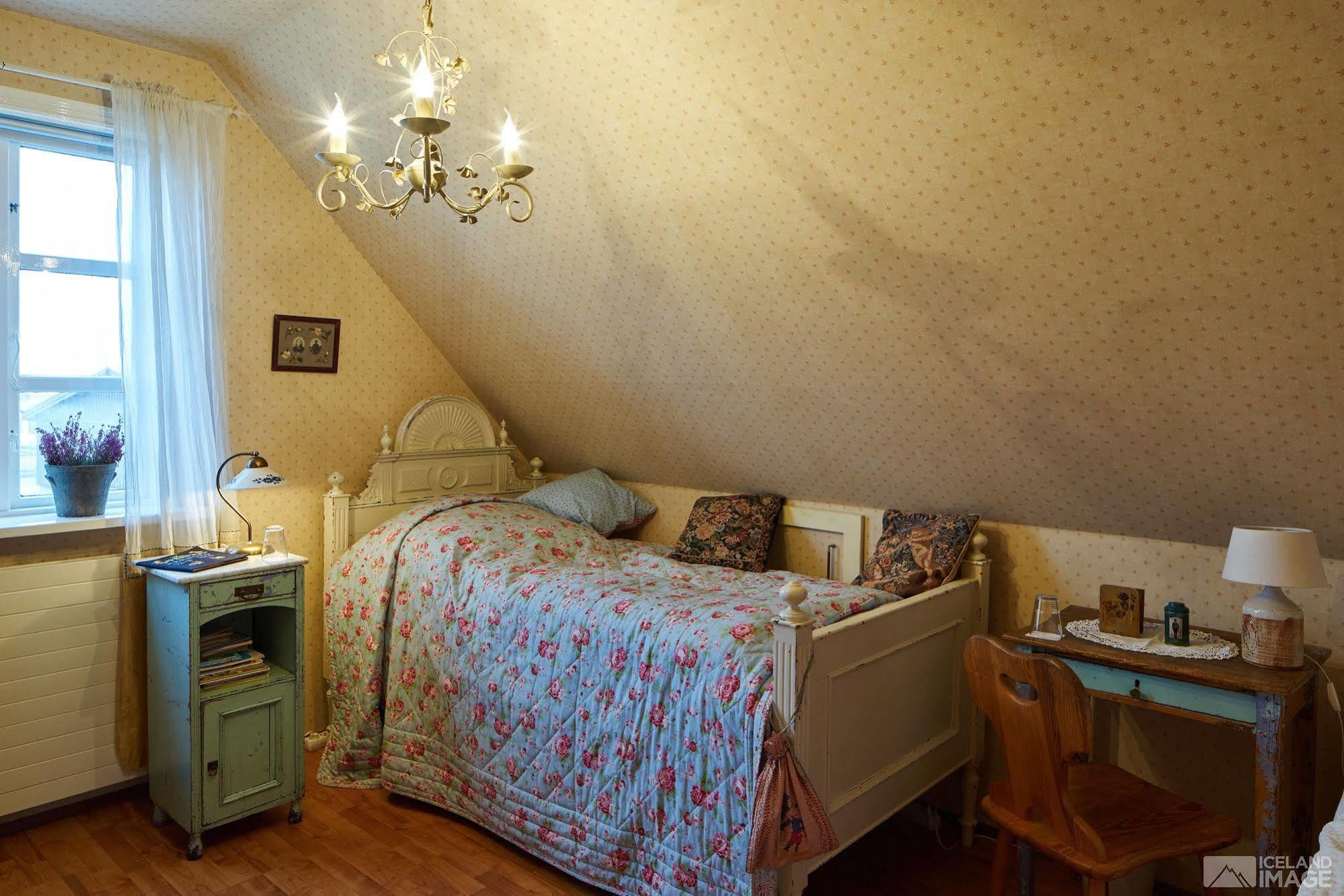 Guesthouse Heba Stokkseyri Екстериор снимка