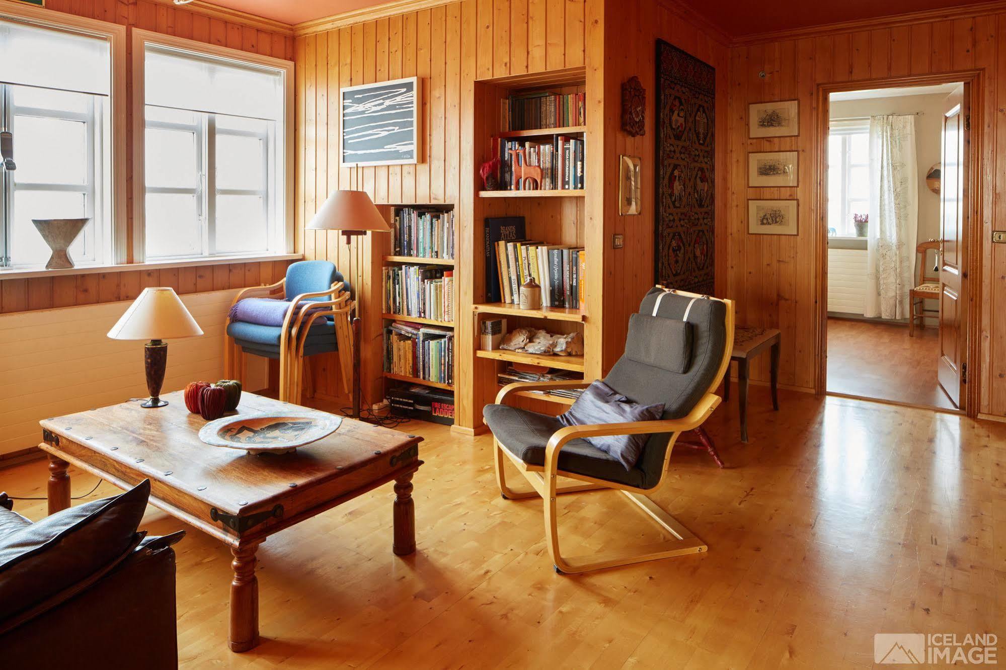 Guesthouse Heba Stokkseyri Екстериор снимка