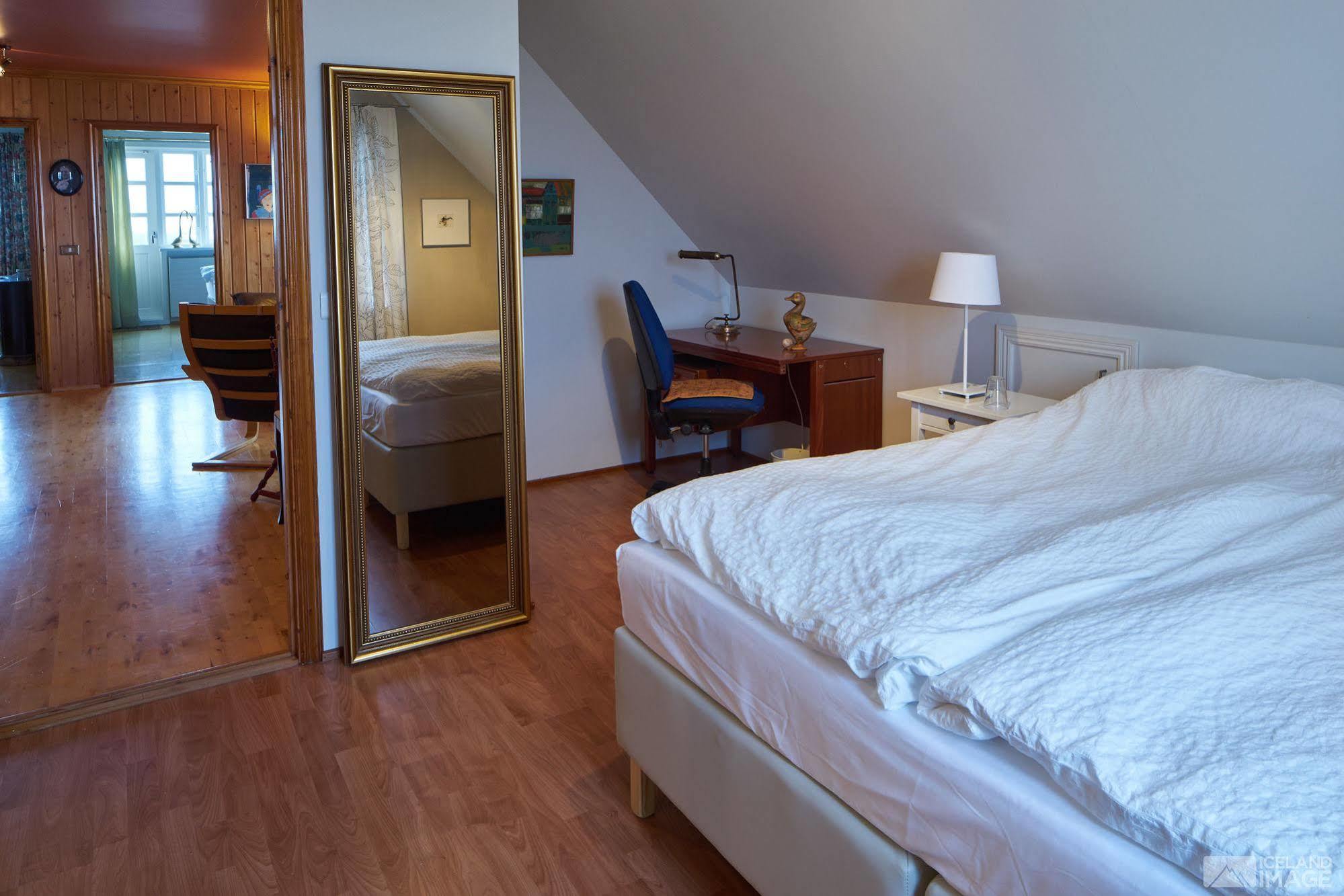 Guesthouse Heba Stokkseyri Екстериор снимка